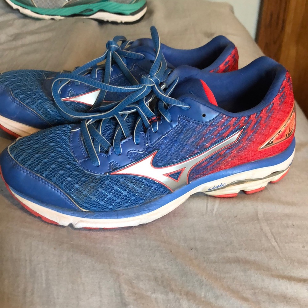 Women’s Mizuno Running Shoes